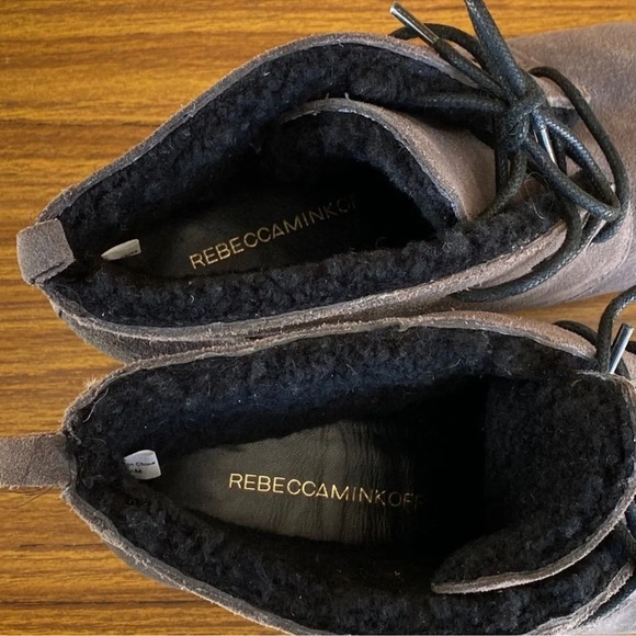 Rebecca Minkoff Persy Shearling
Boots 8.5 - Picture 5 of 12